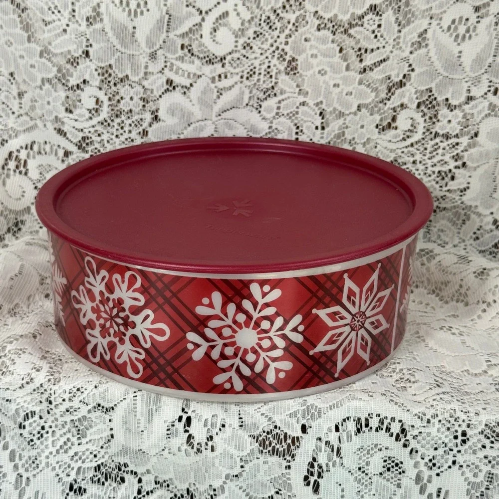 Tupperware Red Plaid Snowflake Holiday Decor Round Cookie Canister Food Prep